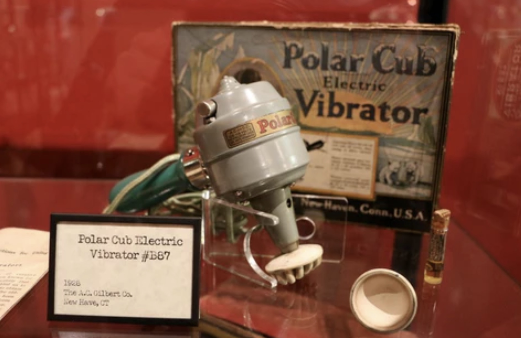 robot - Polar Cub Electric Vibrator 1928 The A. Gilbert Co. New Have, Ct Polar Cub Polar Electric Vibrator New Haven, Conn. U.S.A. Conn.Us.A 585 Rotarbiv